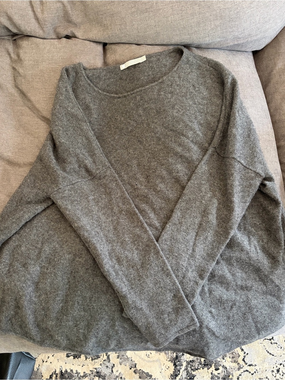 InCashmere Gray Scoop Neck Cashmere-Blend Sweater